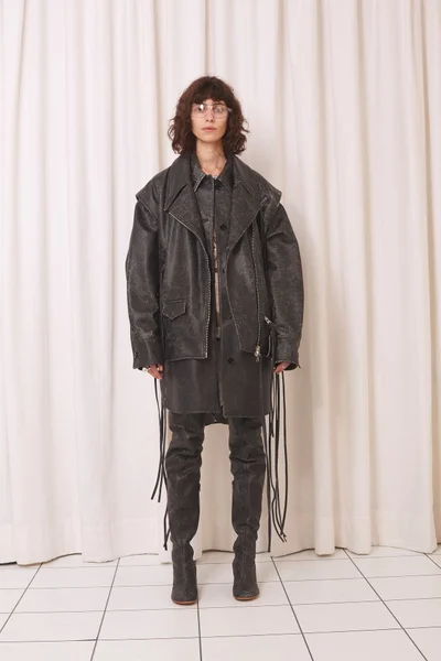 Look 19